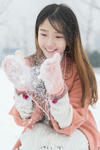 图书馆的女友,欧洲尺码日本尺码专线图片